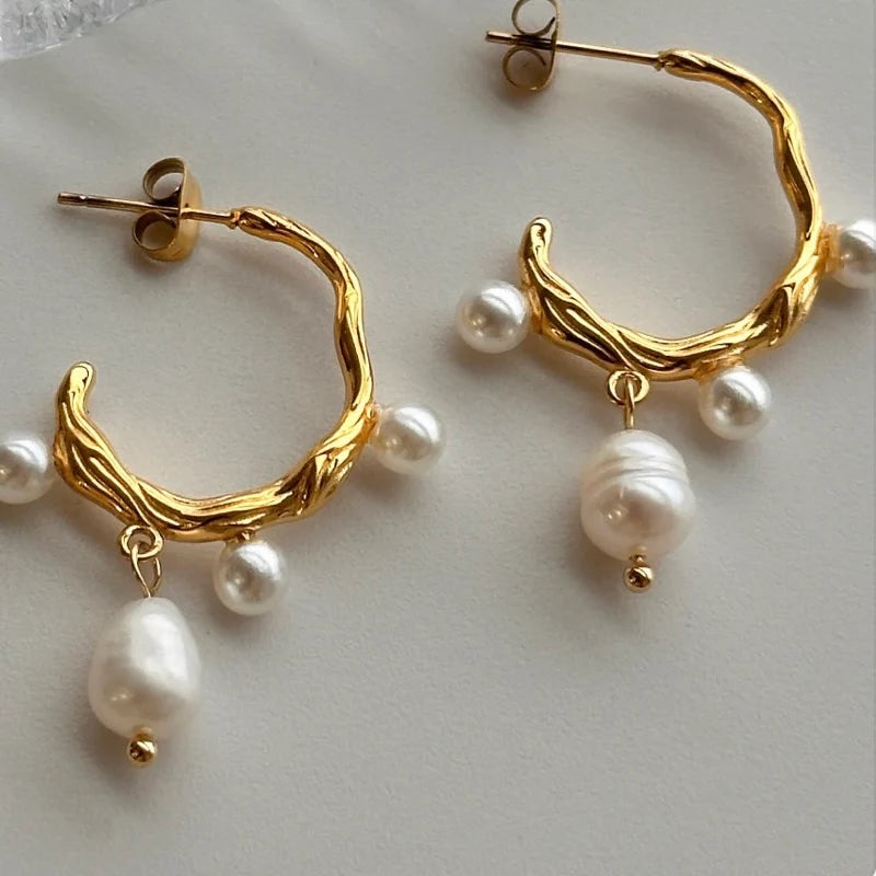 Decorative Pearl Hoops (Chan Sutt)